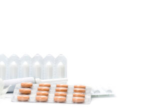 B DMARDs_Gastro_IBD_Consumers_Decisioin_Aid_Getty Images-824625138