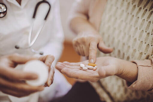 Gettyimages 670723130 Medicines Use Review