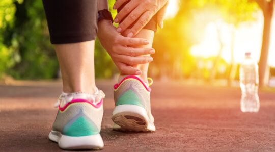 Acute ankle and knee injuries